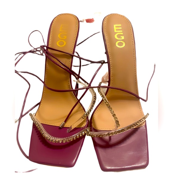 Purple heels - Picture 1 of 2